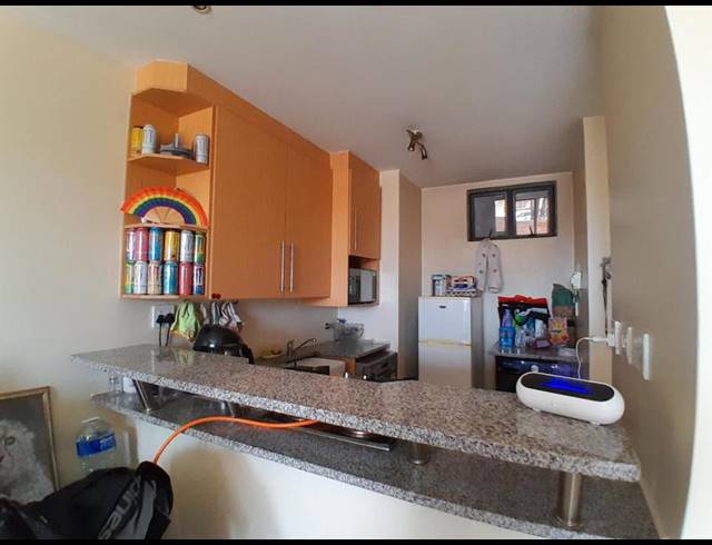 2 BEDROOM PROPERTY TO RENT IN ROOIHUISKRAAL NORTH